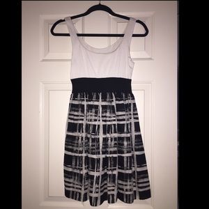 Aqua Mini Dress in Black/White. XS!