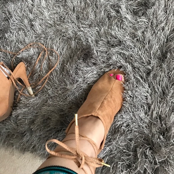 Faux suede peep toe booties - Picture 2 of 6