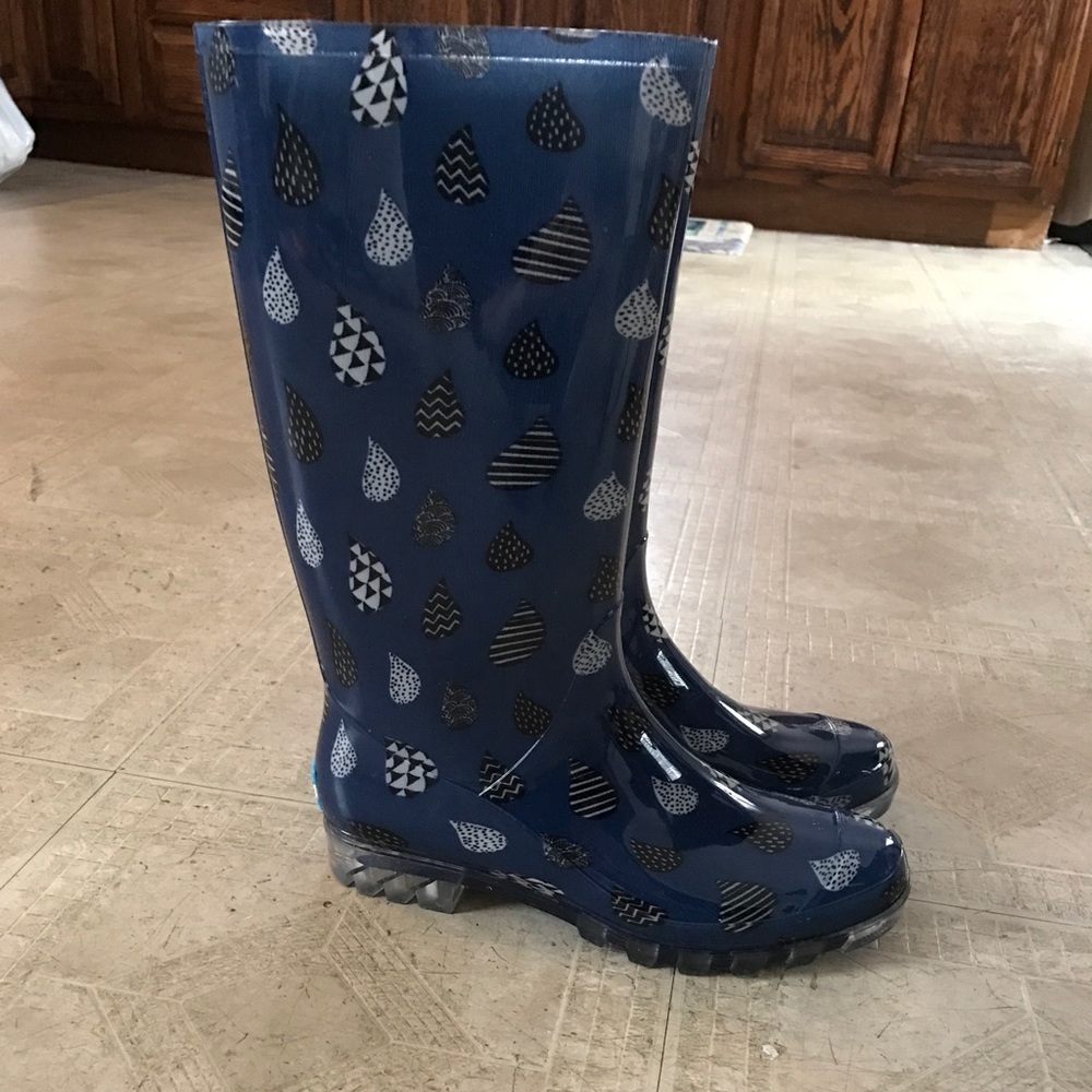 Tom Rainboots