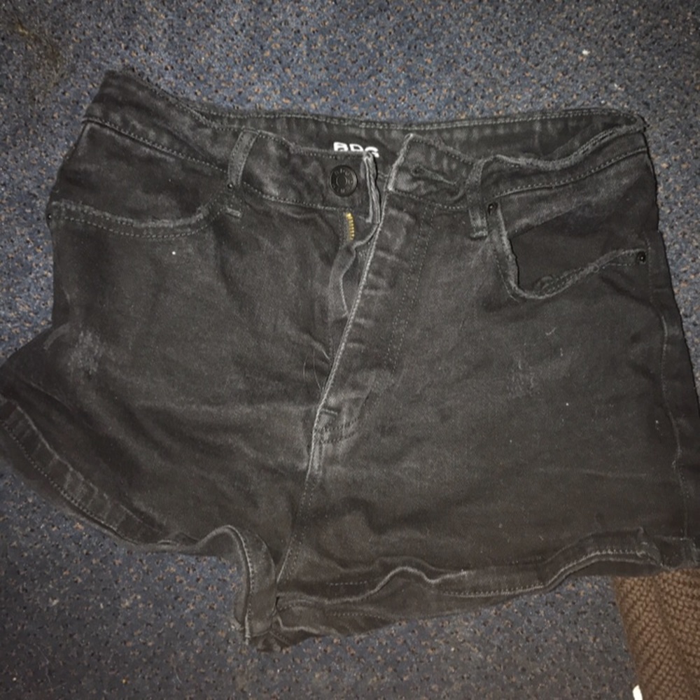 urban black shorts
