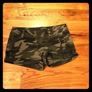 Camo Express shorts