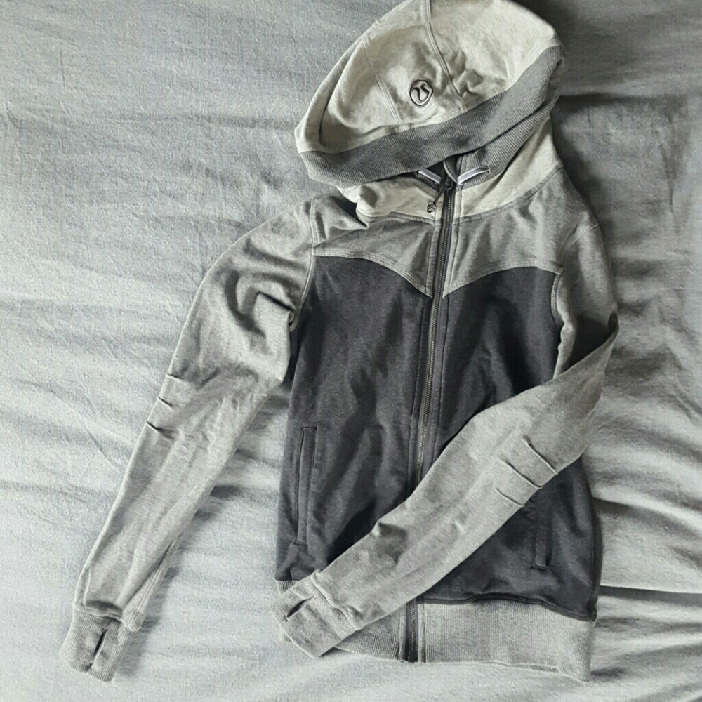 Small Lululemon Hoodie
