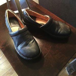 Born Wedge Clogs. Black Leather. Size 7