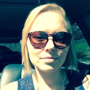 Meet your Posher, Brandy