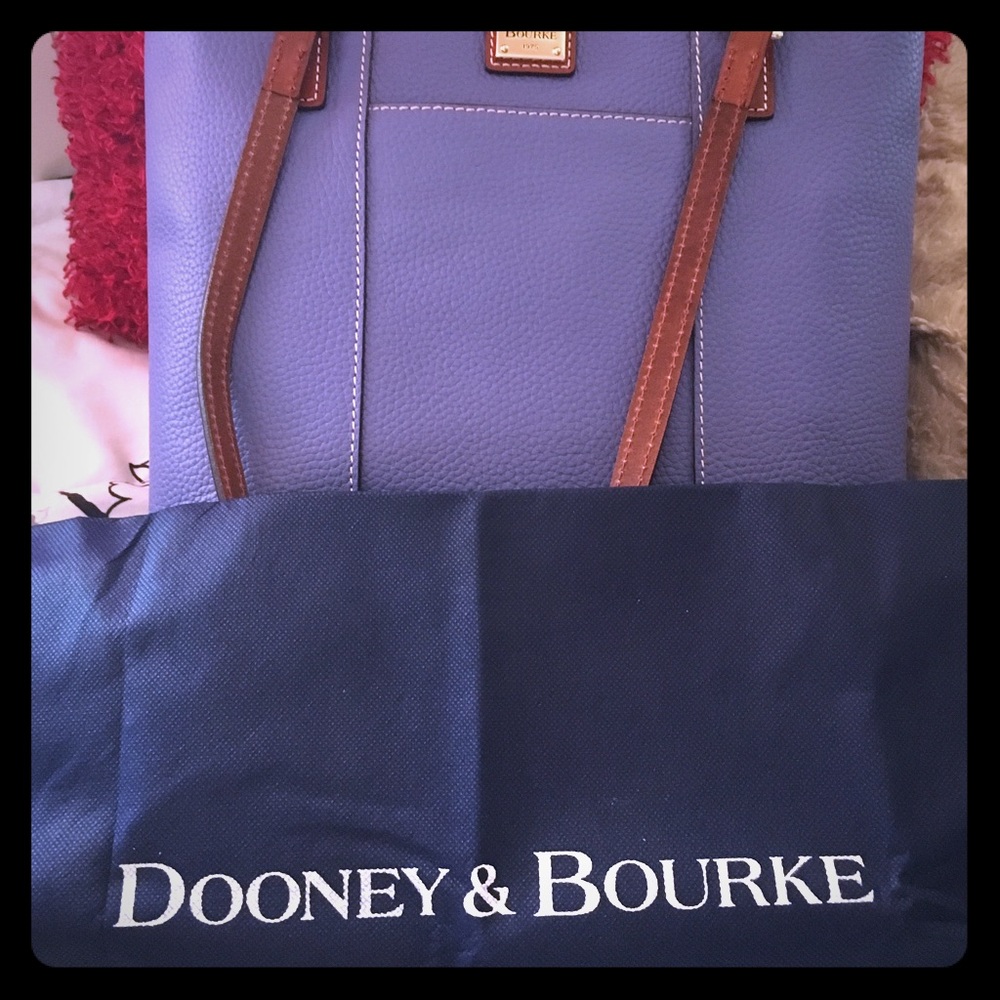 BNWT Purple pebble leather Dooney & Bourke bag