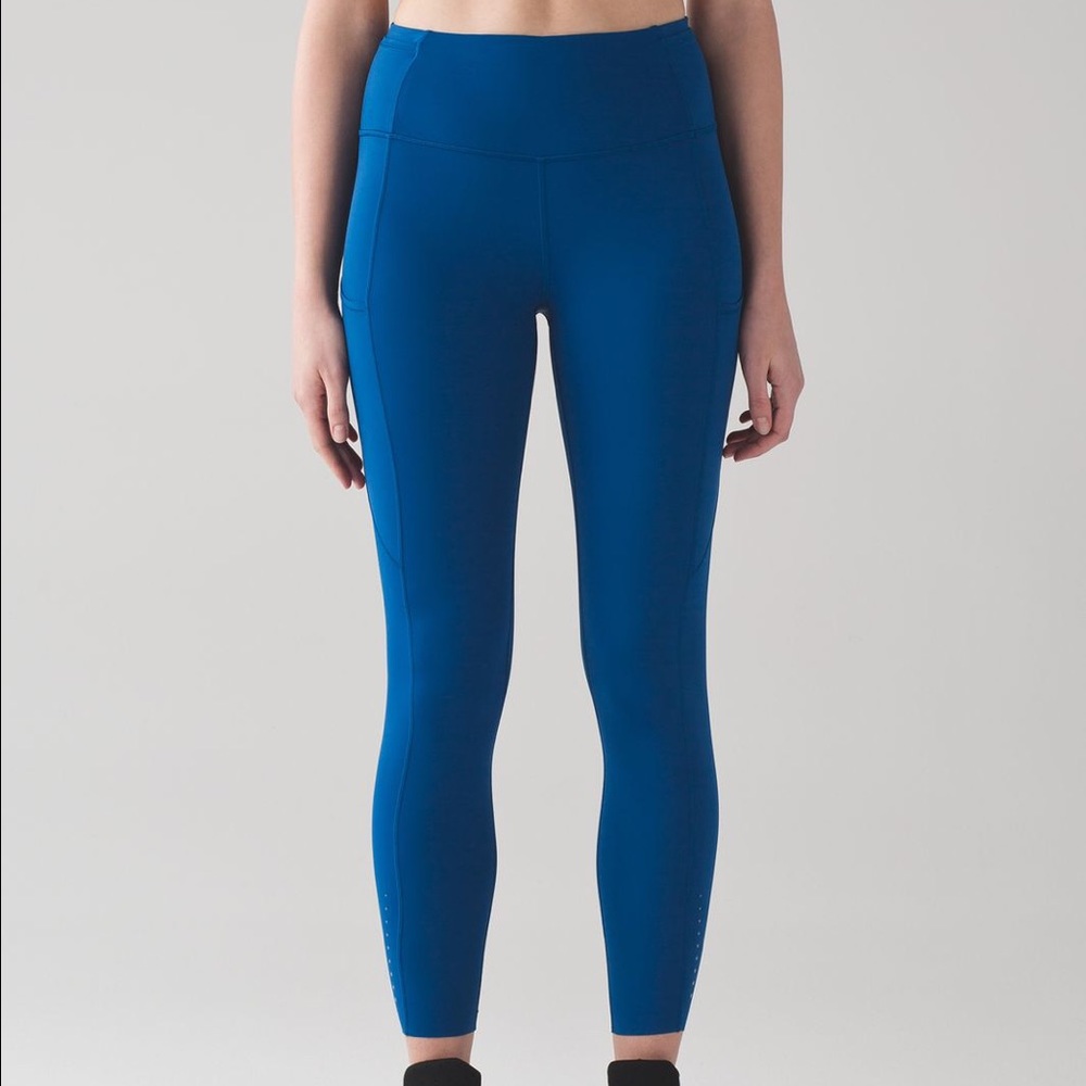 Lululemon fast and free 7/8 tight dark royal