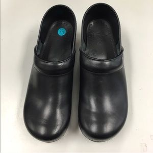 Dansko black size 42