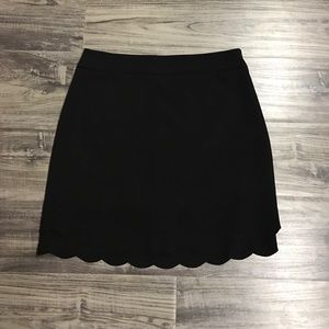 Anne Taylor Loft black Scallop Skirt size 4