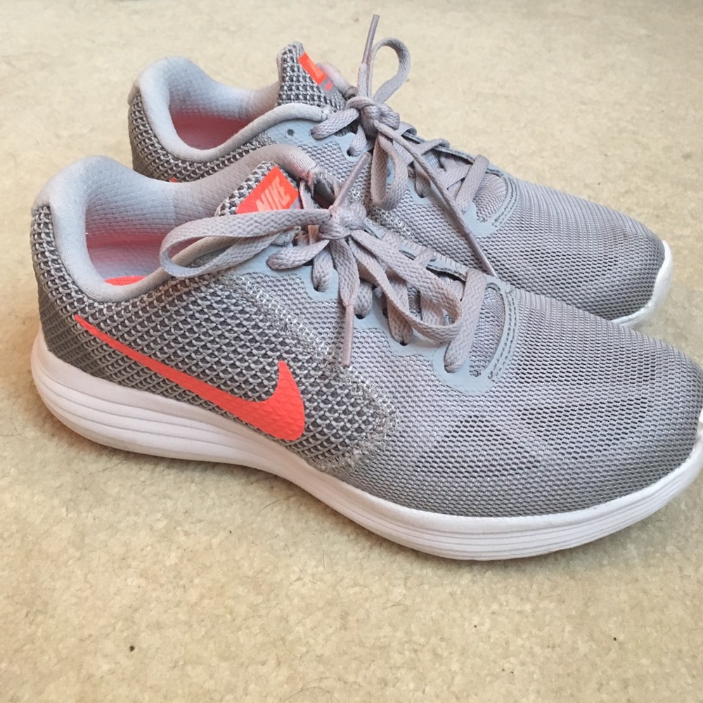 Size 6 Nike Sneakers