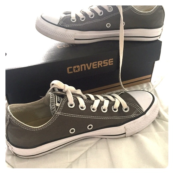 Converse Shoes - Converse Chuck Taylor W size 7