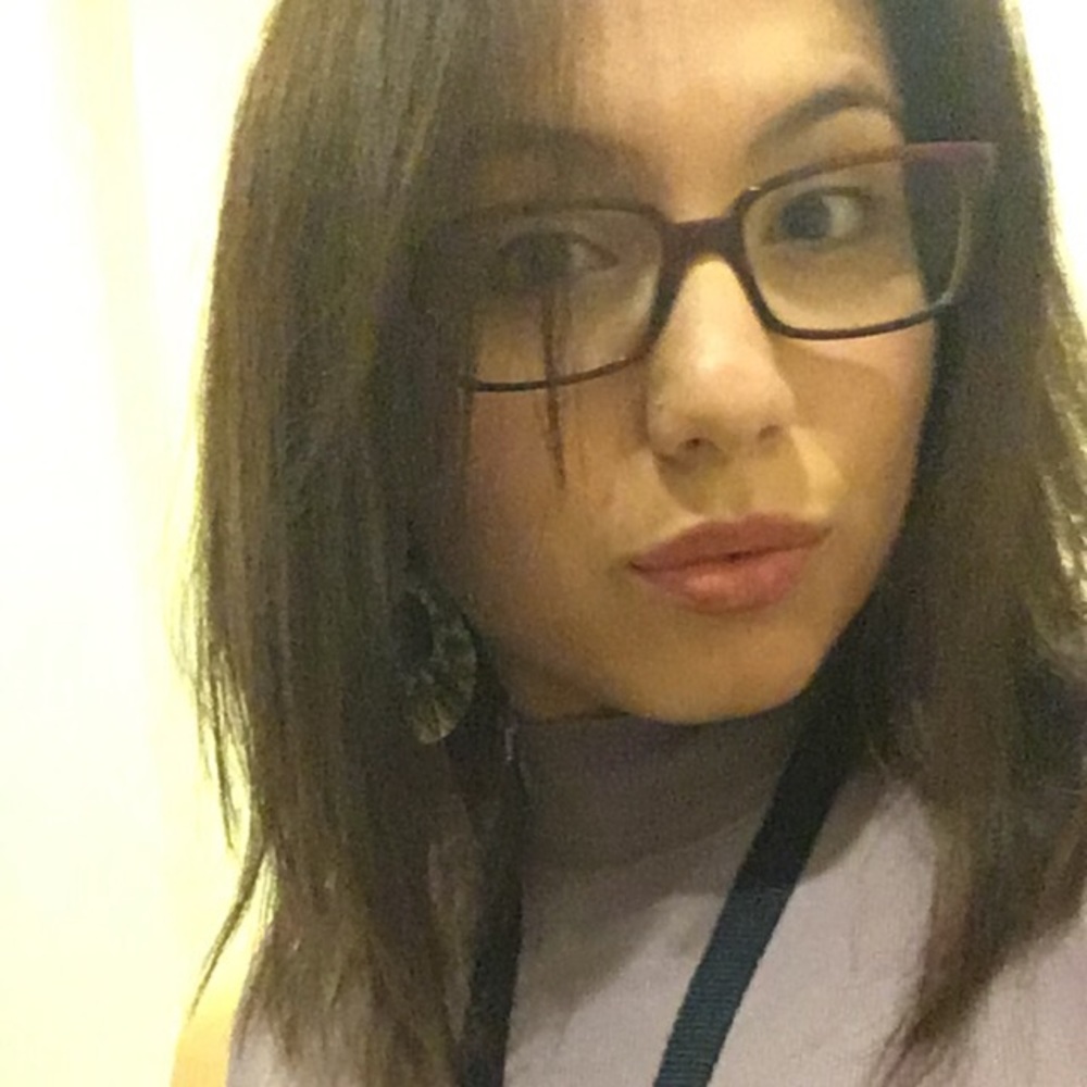 Meet your Posher, Itzel