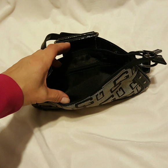 GUESS small clutch - Picture 5 of 6