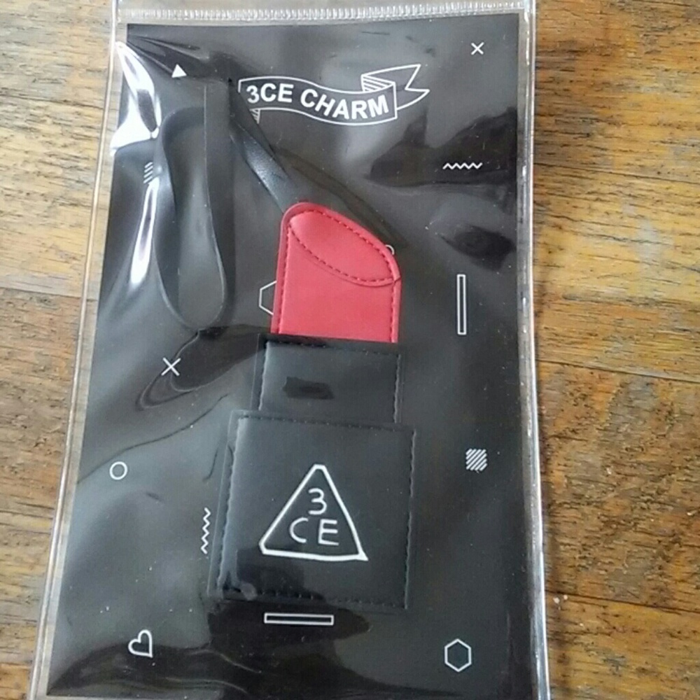 3ce lipstick charm