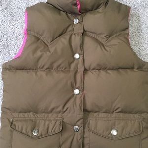 American Eagle Outfitters reversible puffy vest