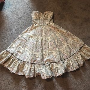 Adorable strapless dress from Anthropologie.