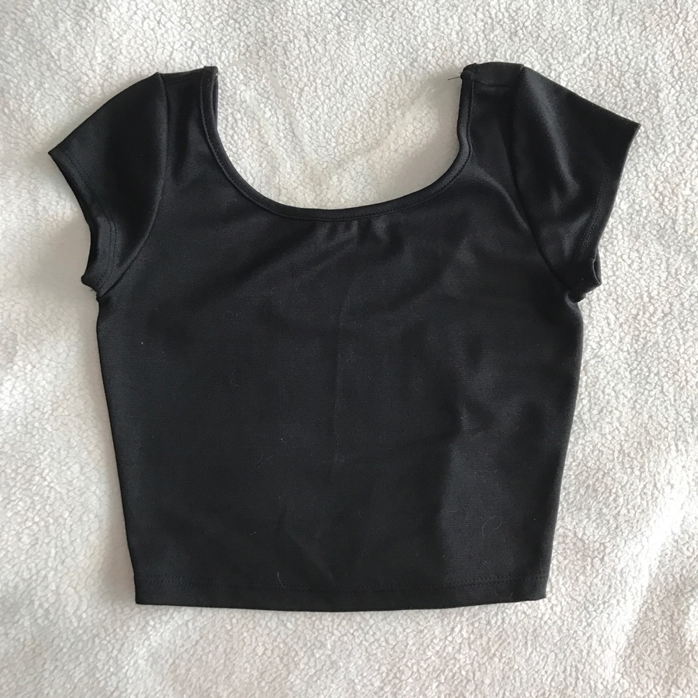 Black crop top
