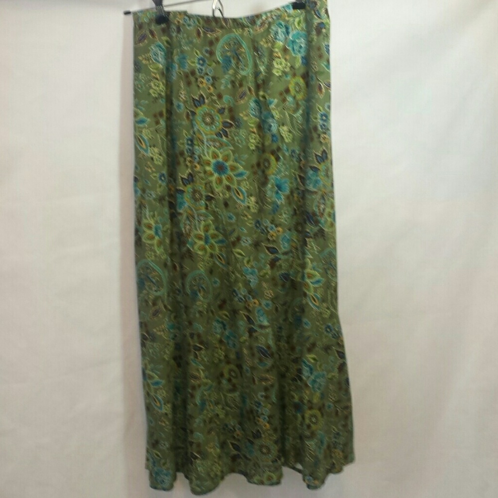 Gored skirt