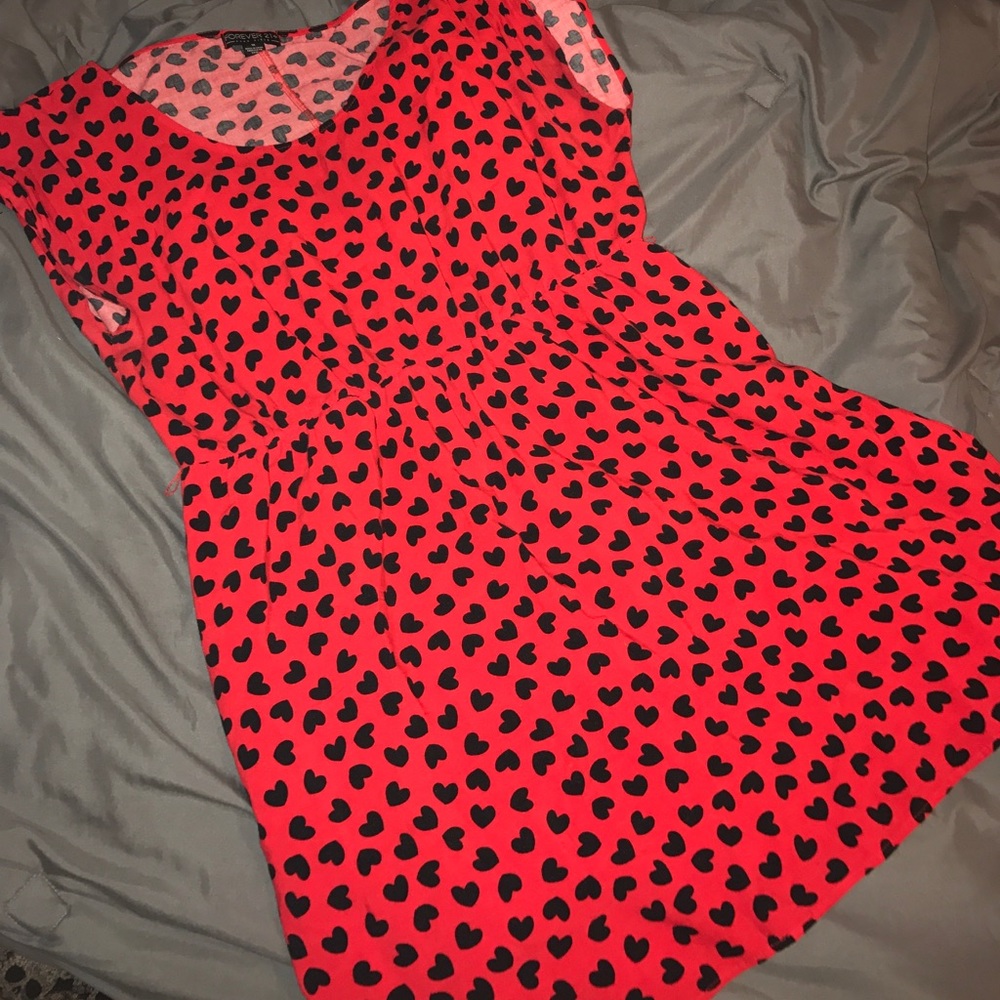 Forever 21 +Size heart dress