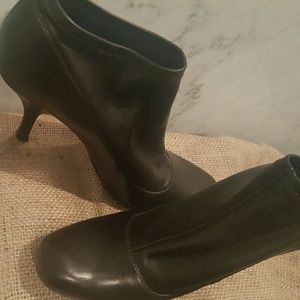 Nine West bootie