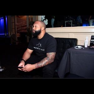 Meet your Posher, Jay