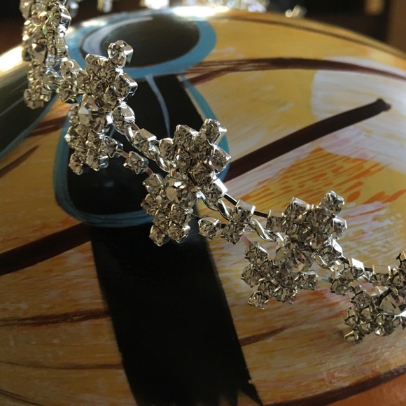 Tiara - Picture 3 of 4