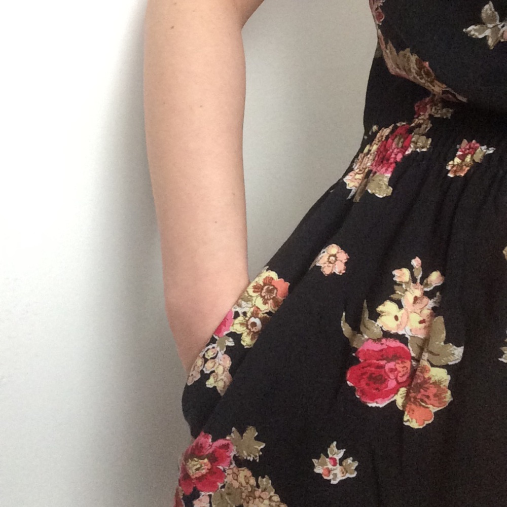 Mossimo- Floral print dress - Picture 5 of 6