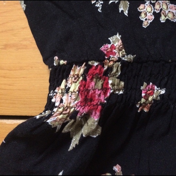 Mossimo- Floral print dress - Picture 4 of 6