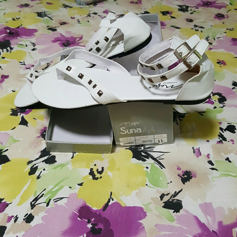 Sandals - Picture 2 of 2