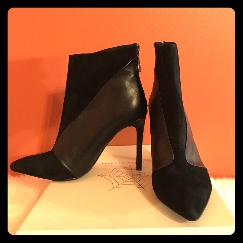 Black leather + suede ZARA ankle booties sz 10