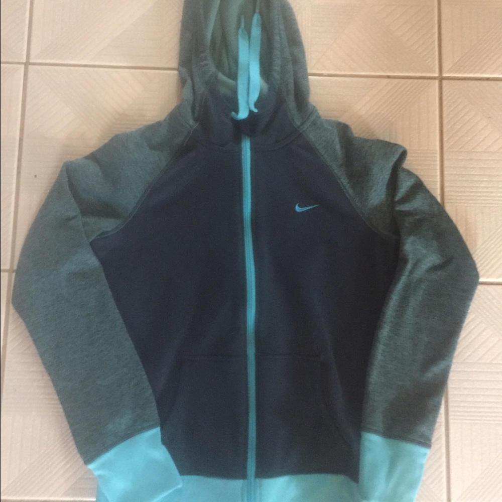 Nike sweatshirt