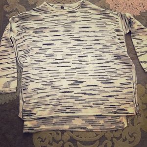 Quarter length light weight sweater