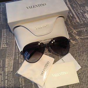 Aviator sunglasses