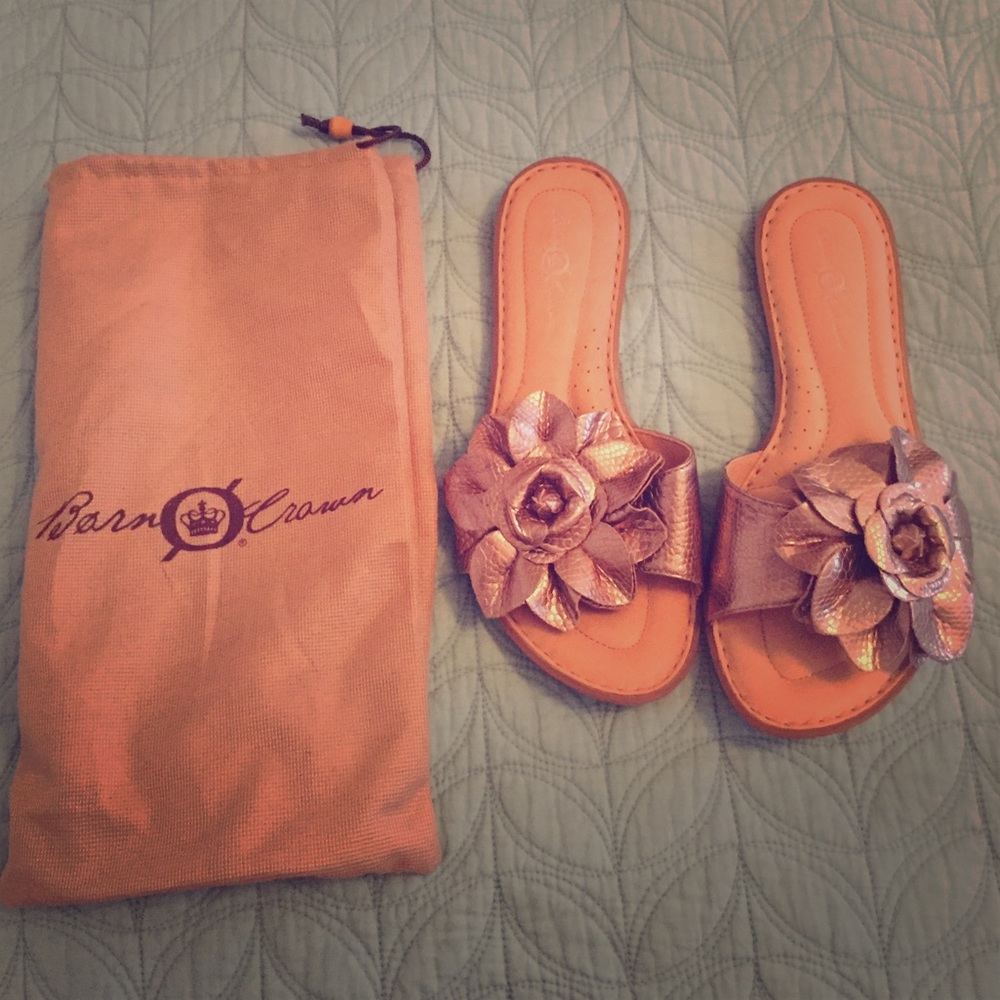 BORN CROWN flower peddle slide