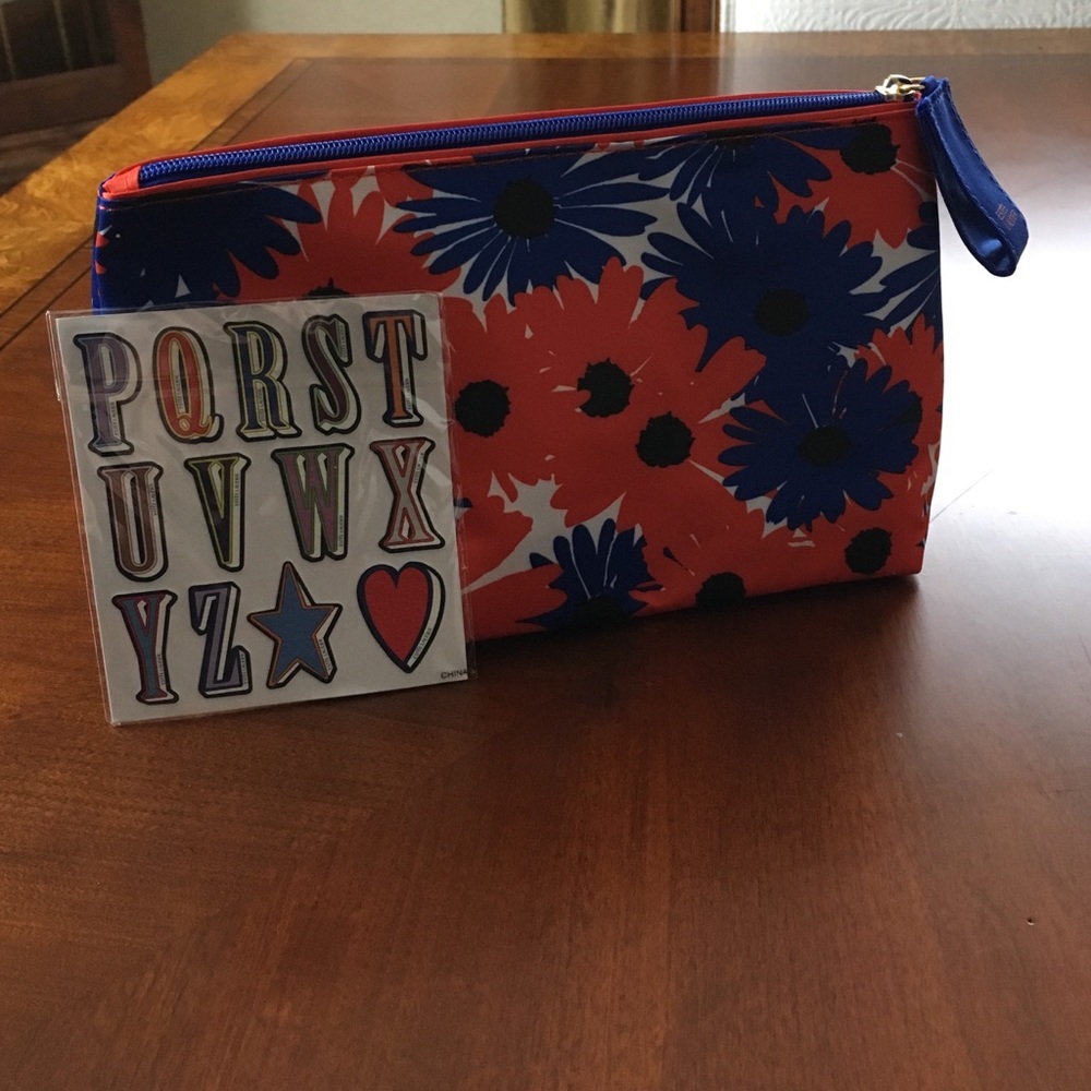 Estee Lauder Makeup Bag