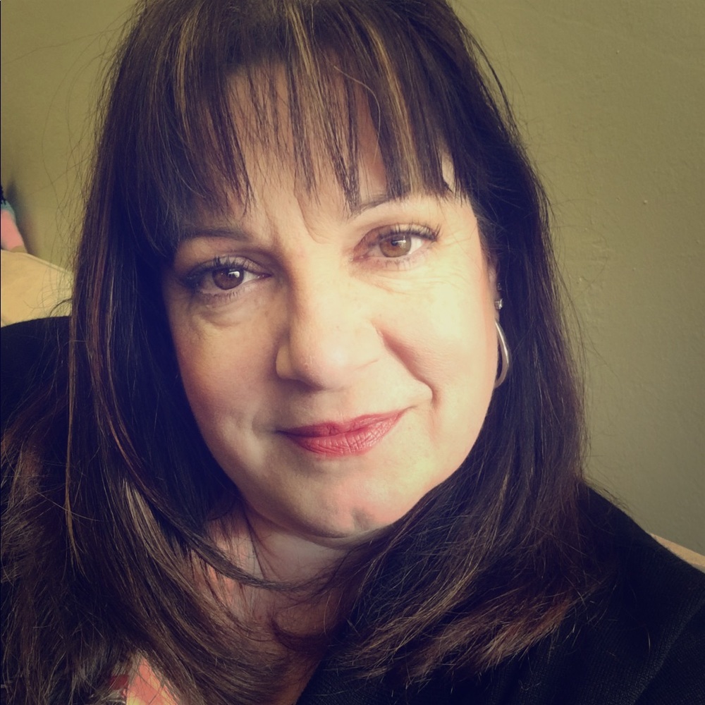 Meet your Posher, Debbie