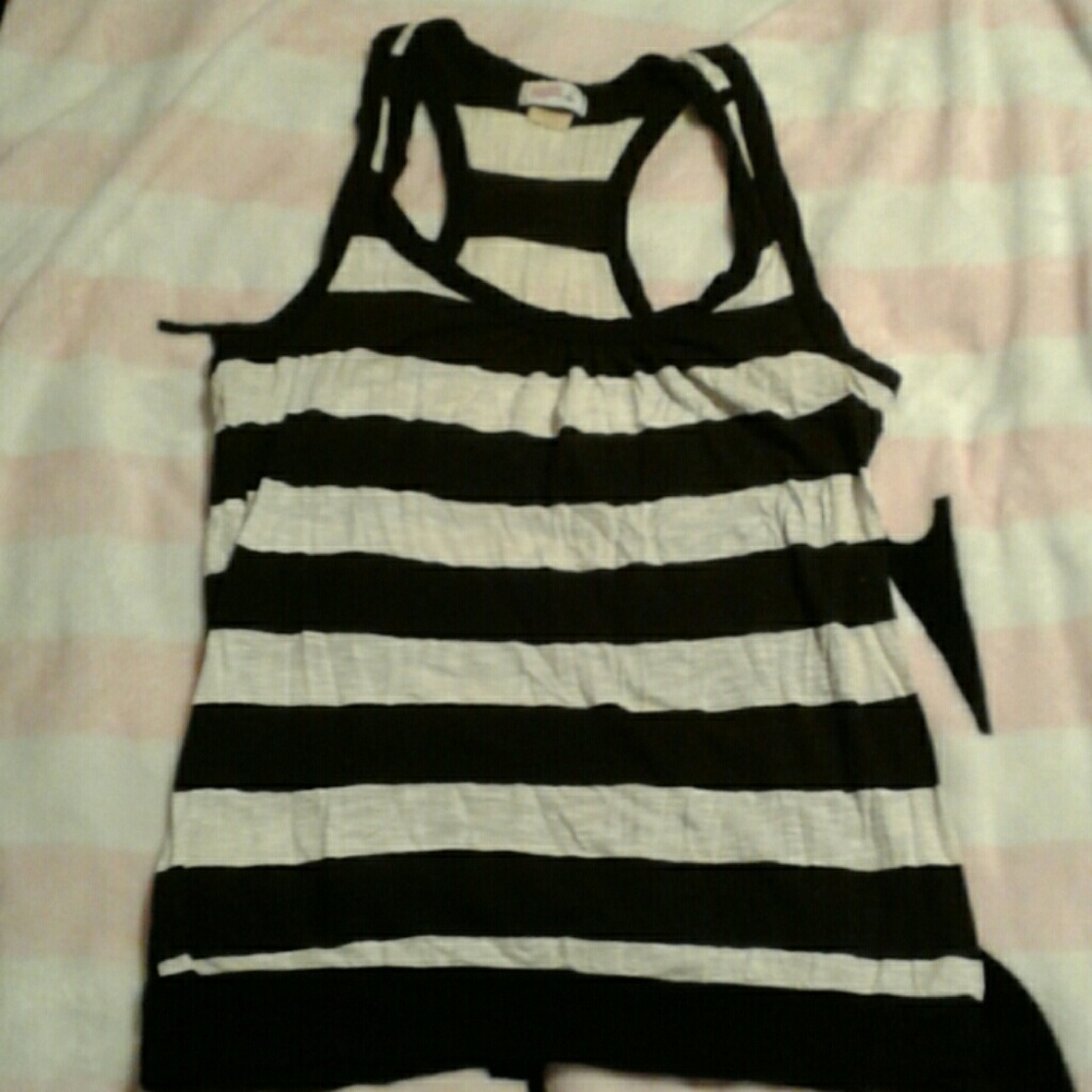 Racetrack tank top