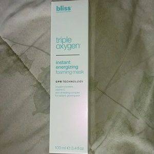 Bliss Triple Oxygen Instant Energizing foam mask