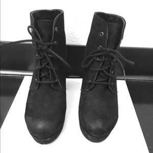 Steve Madden Black Booties!!