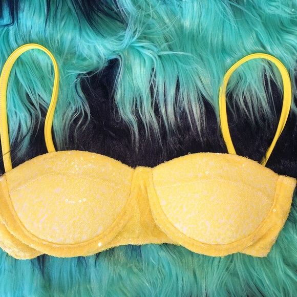 SEQUIN LIPS SET💋 sparkly top & bottoms ⭐️ NEW - Picture 4 of 5