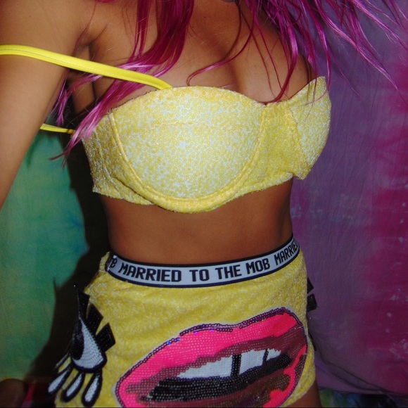 SEQUIN LIPS SET💋 sparkly top & bottoms ⭐️ NEW - Picture 5 of 5