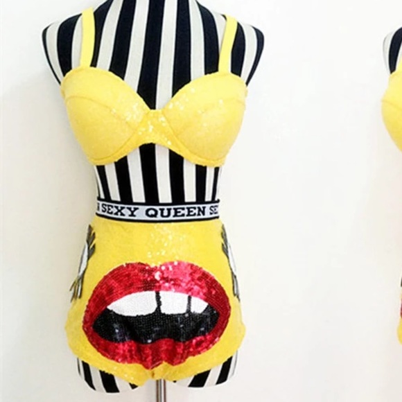 SEQUIN LIPS SET💋 sparkly top & bottoms ⭐️ NEW - Picture 2 of 5