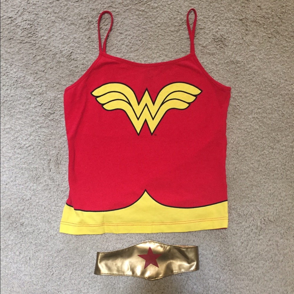 WONDER WOMAN Top Cami w matching belt SM