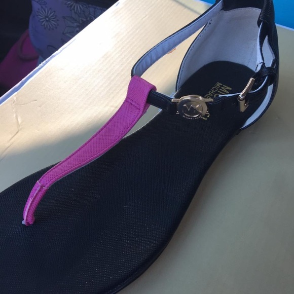 Michael Kors sandals - Picture 3 of 3