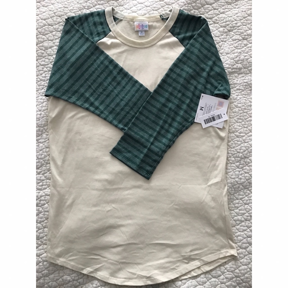 🌟 PRICE DROP FOR 24 HOURS! 🌟Medium Lularoe Randy