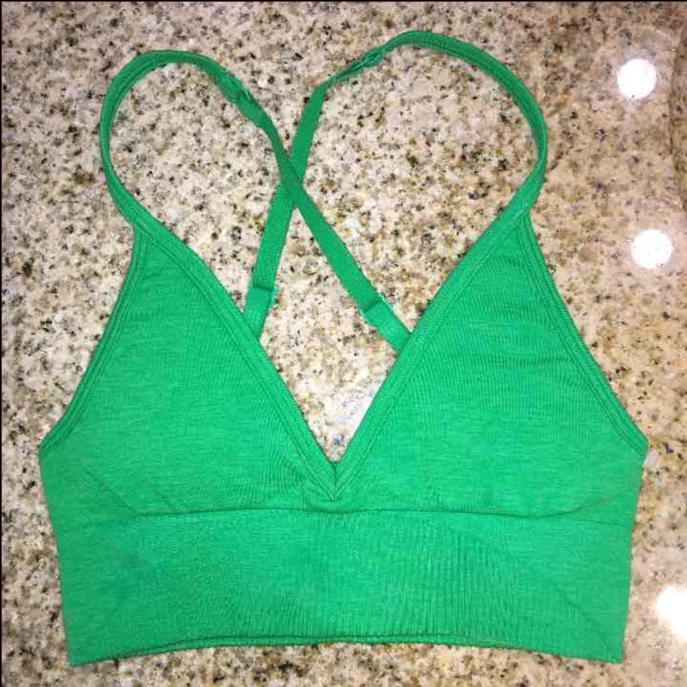 Lululemon Ebb to Street bra