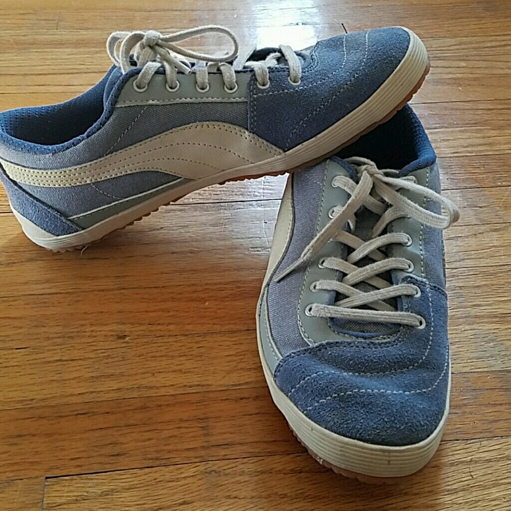 Blue canvas Puma Sneakers