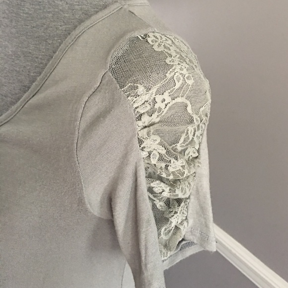 Grey Scoop Neck Tee - Picture 2 of 3