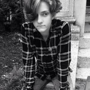 Meet your Posher, Natasha