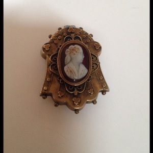Old Vintage Cameo Locket? For Upcycle Recycle Gold