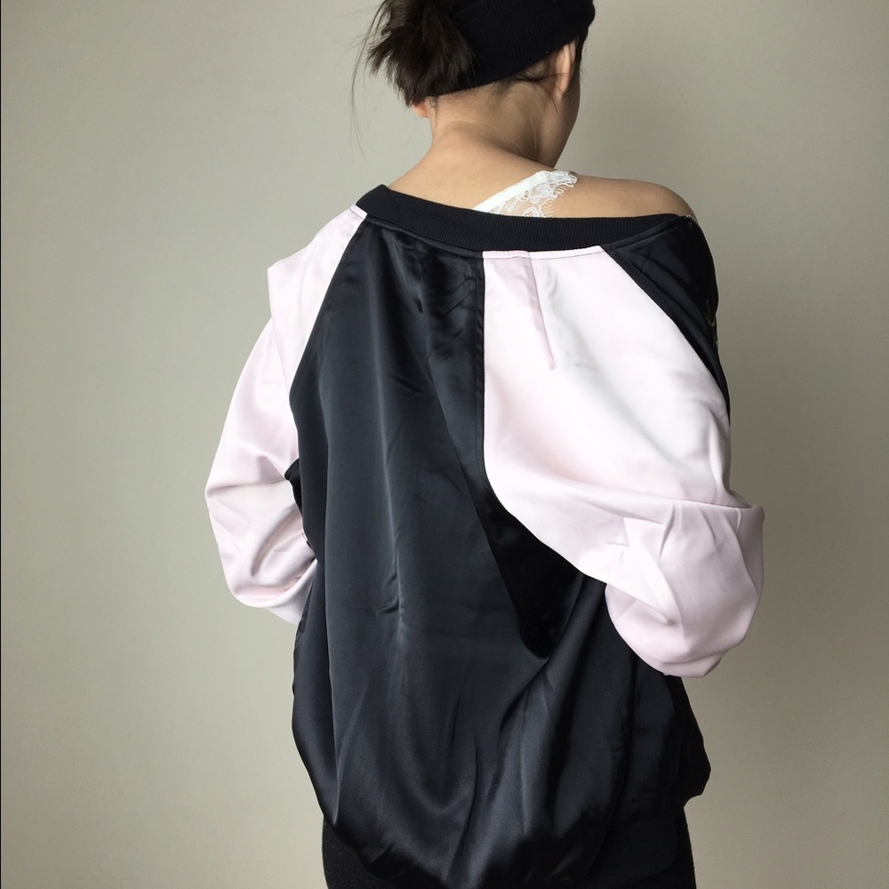 Silk satin bomber floral jacket. - Picture 5 of 5